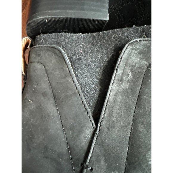 Vionic Black Weather-Resistant Ankle‎ Boots With Side Zippers & Chunky Heels - Picture 3 of 7